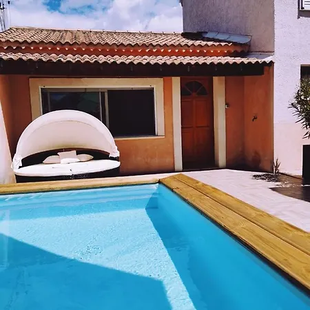 Studio Privatif Climatise , Terrasse Et Piscine Pernes-les-Fontaines Exterior foto